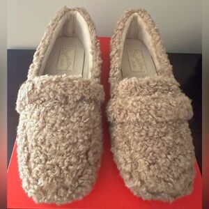 SEYCHELLES Fuzzy Tan Loafers